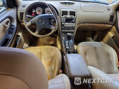 Zdjęcie 8 z 13 samochodu: 2000 NISSAN MAXIMA GXE VIN:JN1CA31D4YT521040 - miniatura