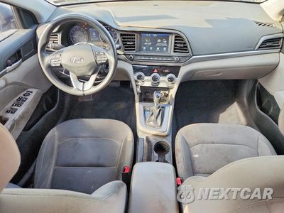 Zdjęcie 8 z 12 samochodu: 2019 HYUNDAI ELANTRA SEL VIN:5NPD84LF7KH465382 - miniatura