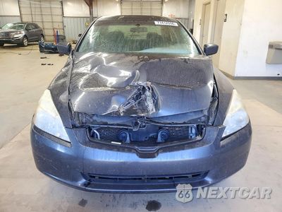 Piąte zdjęcie samochodu w środku: 2003 HONDA ACCORD LX VIN:1HGCM56393A086912 - miniatura