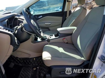 Zdjęcie 7 z 13 samochodu: 2018 FORD ESCAPE SE VIN:1FMCU9GD6JUC76834 - miniatura