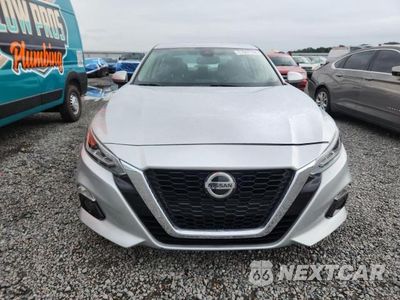 Piąte zdjęcie samochodu w środku: 2019 NISSAN ALTIMA SL VIN:1N4BL4EV8KC200305 - miniatura