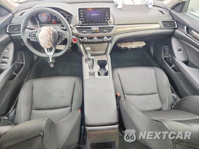 Zdjęcie 8 z 13 samochodu: 2019 HONDA ACCORD LX VIN:1HGCV1F12KA102046 - miniatura