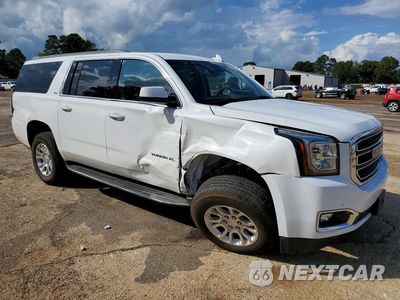 Czwarte zdjęcie samochodu z boku: 2020 GMC YUKON XL C1500 SLT VIN:1GKS1GKC0LR129219 - miniatura