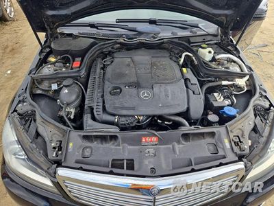 Zdjęcie 11 z 12 samochodu: 2014 MERCEDES-BENZ C 300 4MATIC VIN:WDDGF8AB2EG175687 - miniatura