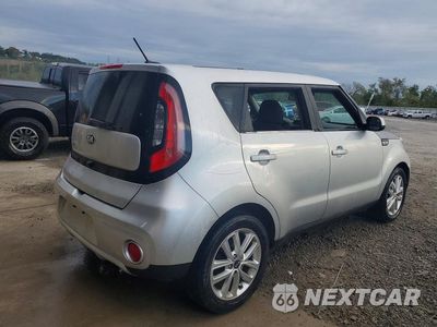 Trzecie zdjęcie samochodu z tyłu: 2019 KIA SOUL + VIN:KNDJP3A54K7697288 - miniatura