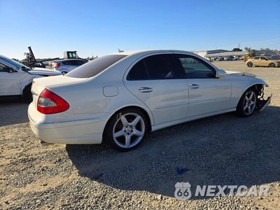 Trzecie zdjęcie samochodu z tyłu: 2009 MERCEDES-BENZ E 550 VIN:WDBUF72X59B390449 - miniatura