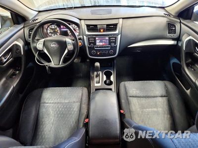 Zdjęcie 8 z 12 samochodu: 2016 NISSAN ALTIMA 2.5 S VIN:1N4AL3AP9GC280573 - miniatura