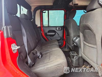 Zdjęcie 10 z 12 samochodu: 2022 JEEP GLADIATOR SPORT VIN:1C6HJTAG4NL169139 - miniatura