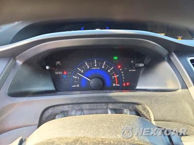 Zdjęcie 9 z 13 samochodu: 2014 HONDA CIVIC LX VIN:19XFB2F5XEE069053 - miniatura