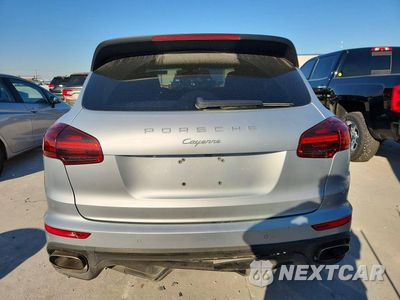 Zdjęcie 6 z 14 samochodu: 2015 PORSCHE CAYENNE VIN:WP1AF2A25FLA38652 - miniatura