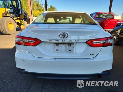 Zdjęcie 6 z 12 samochodu: 2018 TOYOTA CAMRY LE VIN:4T1B11HK2JU062636 - miniatura
