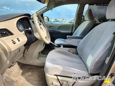 Zdjęcie 7 z 13 samochodu: 2011 TOYOTA SIENNA LE VIN:5TDKK3DC3BS166392 - miniatura
