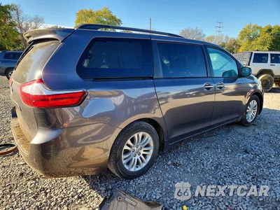 Trzecie zdjęcie samochodu z tyłu: 2015 TOYOTA SIENNA XLE PREMIUM 8-PASSENGER VIN:5TDYK3DC1FS564801 - miniatura