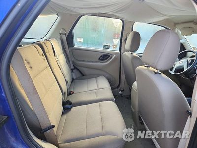 Zdjęcie 10 z 12 samochodu: 2006 FORD ESCAPE XLS VIN:1FMYU02Z46KB57607 - miniatura