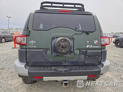 Zdjęcie 6 z 13 samochodu: 2014 TOYOTA FJ CRUISER BASE VIN:JTEZU4BF9EK013910 - miniatura