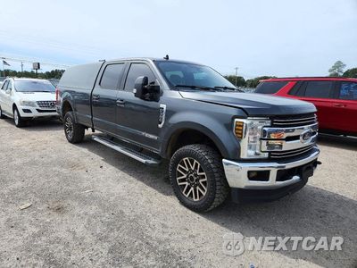 Czwarte zdjęcie samochodu z boku: 2019 FORD F350 SUPER DUTY VIN:1FT8W3BT5KEC21397 - miniatura