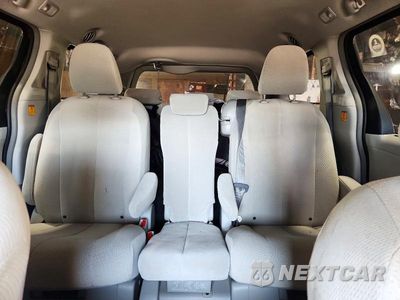 Zdjęcie 10 z 13 samochodu: 2013 TOYOTA SIENNA LE VIN:5TDKK3DC2DS289443 - miniatura