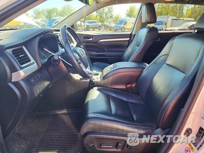 Zdjęcie 7 z 13 samochodu: 2018 TOYOTA HIGHLANDER HYBRID XLE VIN:5TDJGRFH6JS047646 - miniatura