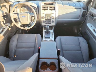 Zdjęcie 8 z 13 samochodu: 2012 FORD ESCAPE XLT VIN:1FMCU9DG7CKB50799 - miniatura