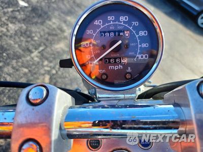 Zdjęcie 7 z 9 samochodu: 2006 HONDA VT600 C VIN:JH2PC21046M700158 - miniatura