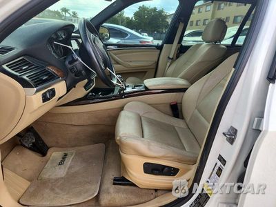 Zdjęcie 7 z 12 samochodu: 2012 BMW X5 XDRIVE50I VIN:5UXZV8C51CL423296 - miniatura