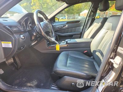 Zdjęcie 7 z 12 samochodu: 2010 MERCEDES-BENZ E 550 VIN:WDDHF7CBXAA028008 - miniatura