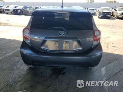 Zdjęcie 6 z 12 samochodu: 2014 TOYOTA PRIUS C TWO VIN:JTDKDTB36E1570575 - miniatura