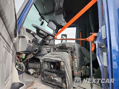 Zdjęcie 7 z 13 samochodu: 2019 INTERNATIONAL LT625 SEMI TRUCK VIN:3HSDZTZR6KN363026 - miniatura
