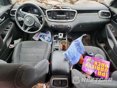 Zdjęcie 8 z 13 samochodu: 2017 KIA SORENTO L VIN:5XYPG4A3XHG246831 - miniatura
