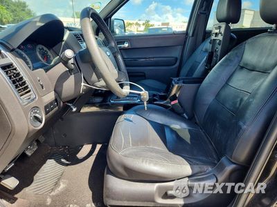 Zdjęcie 7 z 13 samochodu: 2008 FORD ESCAPE LIMITED VIN:1FMCU04148KC89934 - miniatura