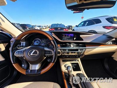 Zdjęcie 9 z 13 samochodu: 2017 LEXUS ES 300H VIN:JTHBW1GGXH2156318 - miniatura