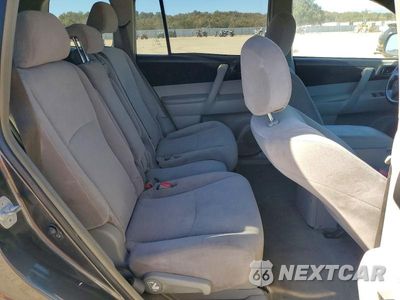 Zdjęcie 11 z 13 samochodu: 2008 TOYOTA HIGHLANDER BASE VIN:JTEES41A482046845 - miniatura