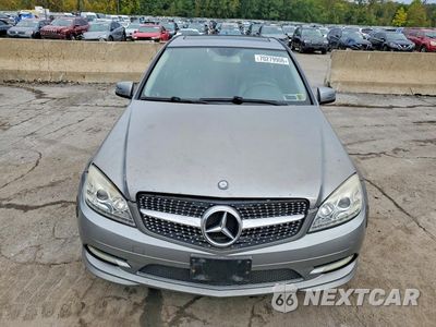 Piąte zdjęcie samochodu w środku: 2011 MERCEDES-BENZ C 300 4MATIC VIN:WDDGF8BB6BR182883 - miniatura