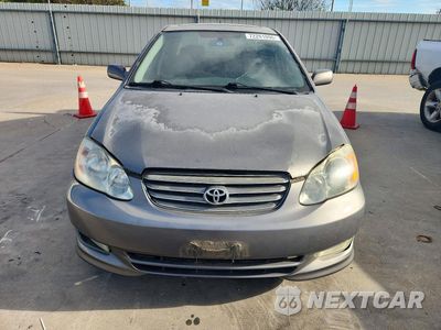Piąte zdjęcie samochodu w środku: 2004 TOYOTA COROLLA S VIN:1NXBR32E14Z247093 - miniatura