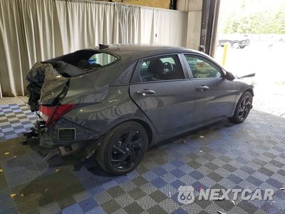 Trzecie zdjęcie samochodu z tyłu: 2026 HYUNDAI ELANTRA SEL SPORT VIN:KMHLM4DG2TU186195 - miniatura