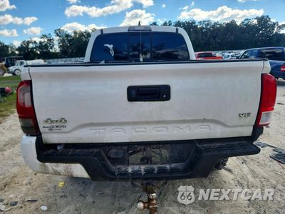 Zdjęcie 6 z 13 samochodu: 2019 TOYOTA TACOMA SR V6 VIN:3TMCZ5AN4KM224933 - miniatura