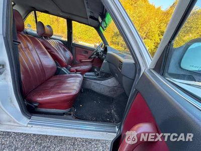 Piąte zdjęcie samochodu w środku: 1983 BMW 528 E AUTOMATIC VIN:WBADK8306D9206055 - miniatura