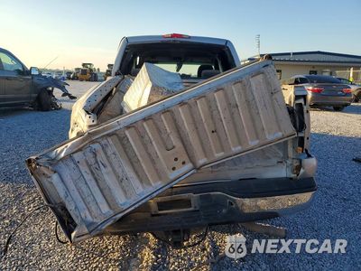 Zdjęcie 6 z 12 samochodu: 2005 CHEVROLET SILVERADO C1500 VIN:2GCEC13TX51257106 - miniatura