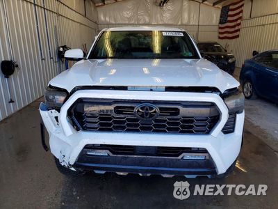 Piąte zdjęcie samochodu w środku: 2024 TOYOTA TACOMA TRD OFF-ROAD VIN:3TMLB5JN4RM083229 - miniatura