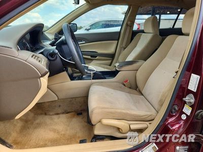 Zdjęcie 7 z 12 samochodu: 2009 HONDA ACCORD LX VIN:1HGCP26349A028463 - miniatura