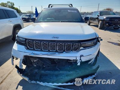 Piąte zdjęcie samochodu w środku: 2023 JEEP GRAND CHEROKEE L SUMMIT VIN:1C4RJKEG2P8782805 - miniatura