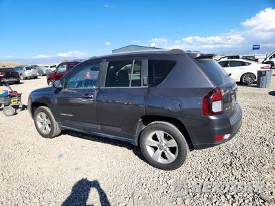 Drugie zdjęcie samochodu z przodu: 2017 JEEP COMPASS LATITUDE VIN:1C4NJDEBXHD105086 - miniatura