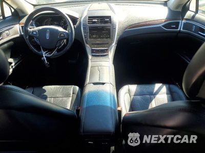 Zdjęcie 8 z 12 samochodu: 2016 LINCOLN MKZ VIN:3LN6L2GK5GR623608 - miniatura