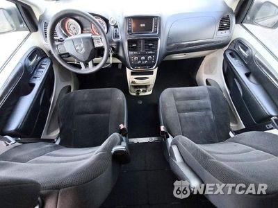 Zdjęcie 8 z 13 samochodu: 2019 DODGE GRAND CARAVAN SE VIN:2C4RDGBG1KR654593 - miniatura