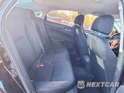 Zdjęcie 10 z 13 samochodu: 2017 HONDA CIVIC LX VIN:19XFC2F51HE026545 - miniatura