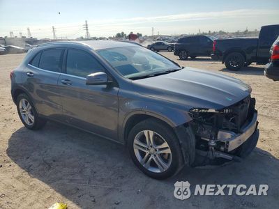 Czwarte zdjęcie samochodu z boku: 2015 MERCEDES-BENZ GLA 250 4MATIC VIN:WDCTG4GB0FJ009172 - miniatura