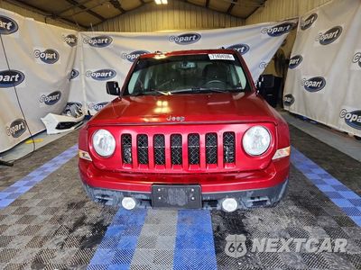 Piąte zdjęcie samochodu w środku: 2017 JEEP PATRIOT LATITUDE VIN:1C4NJPFA7HD160862 - miniatura