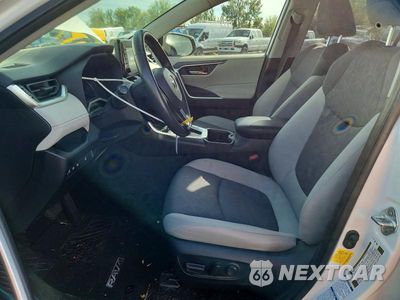 Zdjęcie 7 z 13 samochodu: 2022 TOYOTA RAV4 XLE VIN:JTMRWRFV3ND164677 - miniatura