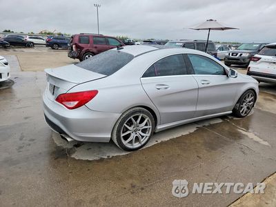 Trzecie zdjęcie samochodu z tyłu: 2015 MERCEDES-BENZ CLA 250 VIN:WDDSJ4EB2FN252549 - miniatura