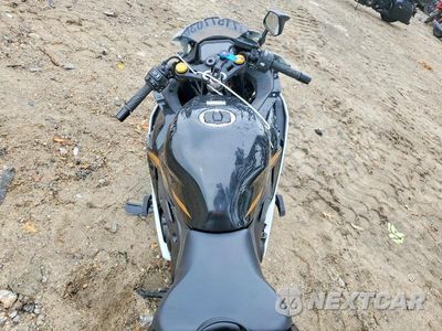 Zdjęcie 6 z 9 samochodu: 2026 KAWASAKI ZX400 S VIN:ML5ZXCS13TDA43283 - miniatura